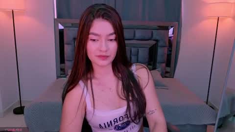 Bella  online show from July 16, 2026, 1:06 pm