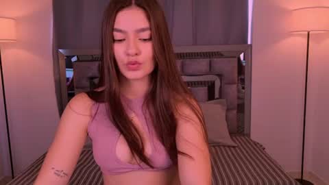 Bella  online show from July 26, 2026, 4:03 pm