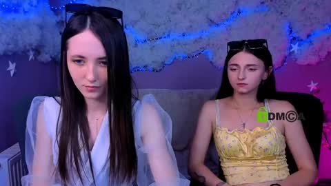 Snapshot of bella_dorn chatting on June 1, 2026, 7:26 pm Bella online show from June 1, 2026, 7:26 pm