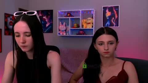 Snapshot of bella_dorn chatting on June 11, 2026, 1:09 pm Bella online show from June 11, 2026, 1:09 pm