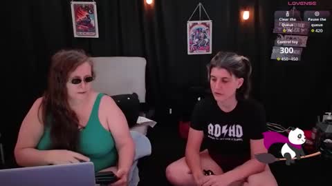 Bella James online show from November 1, 2025, 4:53 pm