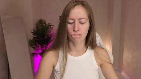 bella_li__ online show from September 11, 2025, 3:17 am