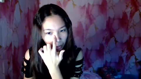 Snapshot of bella_saero chatting on June 16, 2026, 9:45 am bella online show from June 16, 2026, 9:45 am