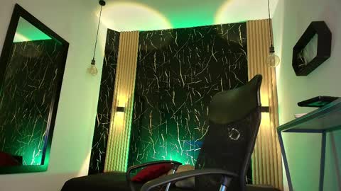     online show from April 9, 2026, 8:03 pm