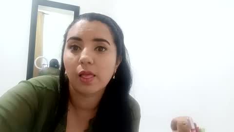 Sarah online show from November 10, 2025, 11:26 pm