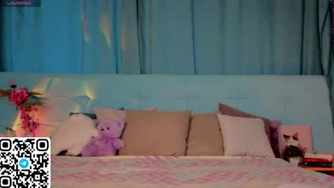 Bella online show from April 14, 2026, 1:00 am