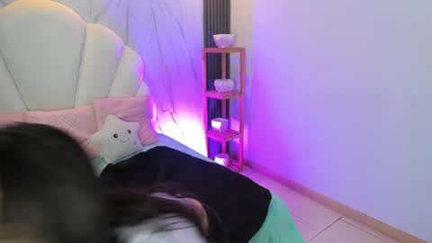 Bella online show from May 20, 2026, 7:31 pm