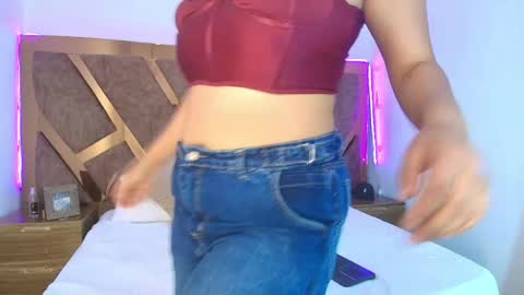 Snapshot of bella_swwan_ chatting on April 12, 2026, 2:00 pm Bella Swwan online show from April 12, 2026, 2:00 pm