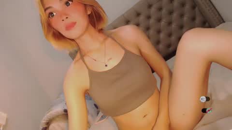 Bella online show from February 2, 2025, 2:38 am