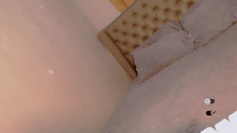 Bella online show from February 13, 2026, 4:41 am