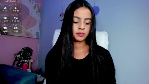 BELLA online show from October 5, 2025, 8:18 pm