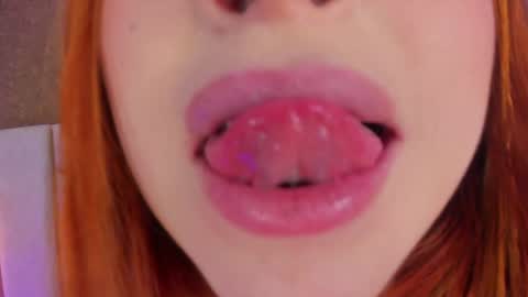 Cris online show from April 19, 2026, 6:10 pm