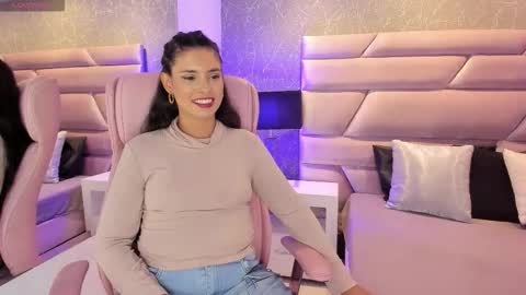 bellaagrace online show from January 14, 2026, 4:18 am