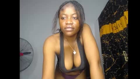 Snapshot of bellababy7 chatting on June 17, 2026, 5:36 pm bella online show from June 17, 2026, 5:36 pm