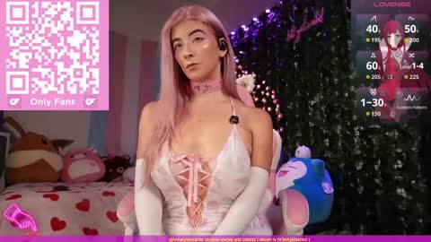 Snapshot of bellabearts chatting on September 18, 2025, 7:05 pm Bellalunabear trans JadePlant Cis online show from September 18, 2025, 7:05 pm