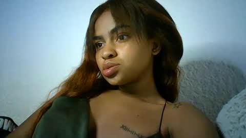 Bella online show from December 30, 2024, 10:10 am