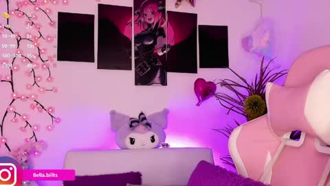 Bella online show from April 18, 2026, 7:58 pm