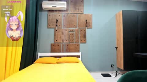 Bella online show from March 11, 2025, 5:13 pm