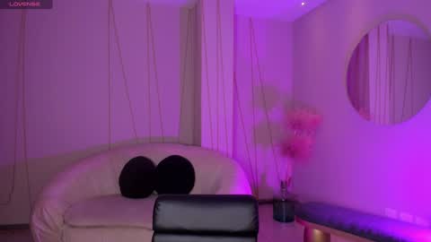  Bella C  online show from February 4, 2025, 11:49 am