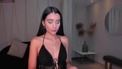  Bella C  online show from April 21, 2026, 8:34 pm