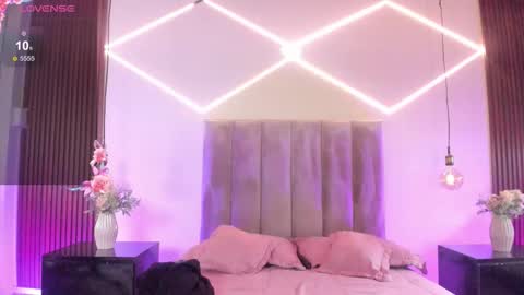 Bella Clair online show from December 4, 2025, 3:10 pm