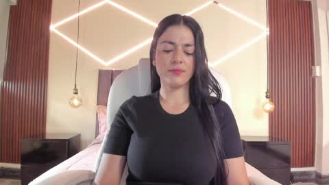 Bella Clair online show from March 25, 2026, 2:56 pm