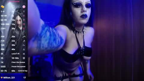 Snapshot of belladona_trix chatting on June 10, 2026, 8:19 pm belladona_trix online show from June 10, 2026, 8:19 pm