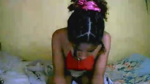 bellaena online show from October 7, 2025, 2:25 pm