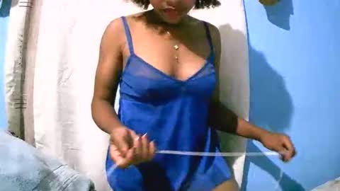 bellaena online show from November 20, 2025, 5:45 pm