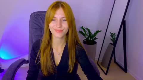 BellaFoxi online show from September 26, 2025, 12:09 pm