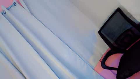 Bella rowt online show from December 29, 2024, 7:17 am