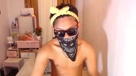 Bella online show from September 17, 2025, 3:03 pm