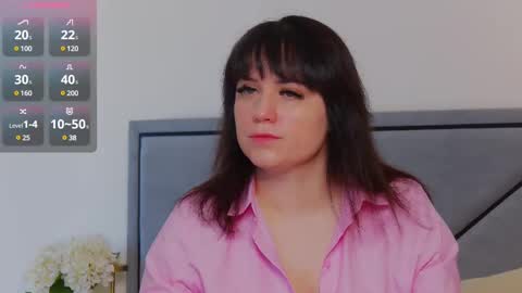 BellaHillss online show from February 16, 2025, 7:59 am