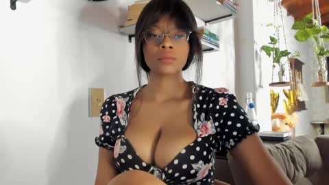 Bellah online show from April 7, 2026, 4:02 am