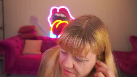 Bella online show from February 9, 2026, 3:27 pm