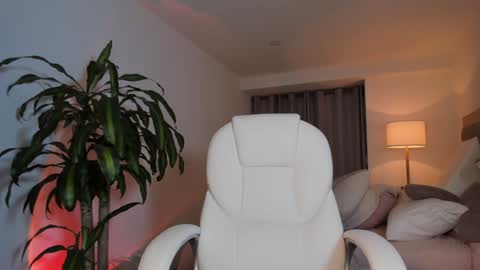 Bella Mia online show from January 26, 2025, 4:20 am