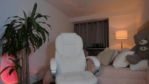 Bella Mia online show from February 15, 2025, 4:14 am