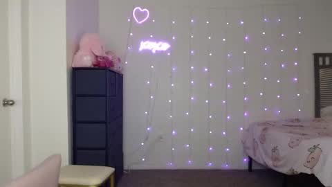 Bella Monroe online show from February 14, 2025, 4:47 am