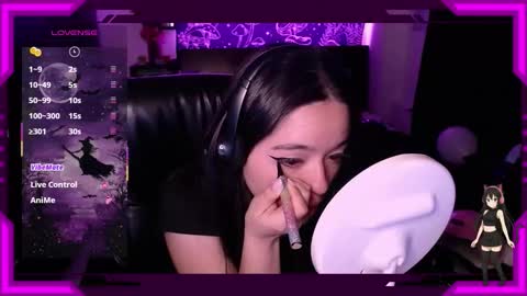 Bella Monteluna online show from December 3, 2025, 11:03 pm