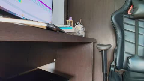 Camille  online show from November 11, 2025, 10:10 pm