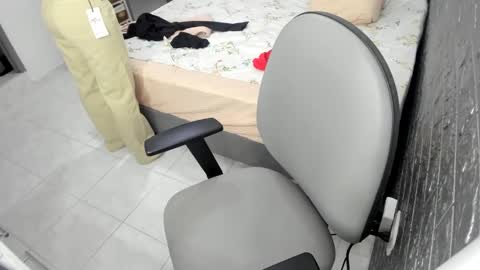 Bella  Angelycal online show from January 8, 2025, 9:55 pm