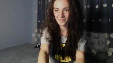 bellaqueen0701 online show from February 7, 2025, 1:47 am