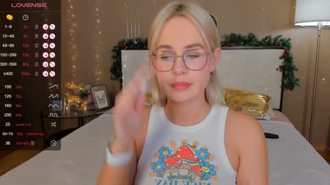 Snapshot of bellatip chatting on January 19, 2025, 4:01 am Bella online show from January 19, 2025, 4:01 am