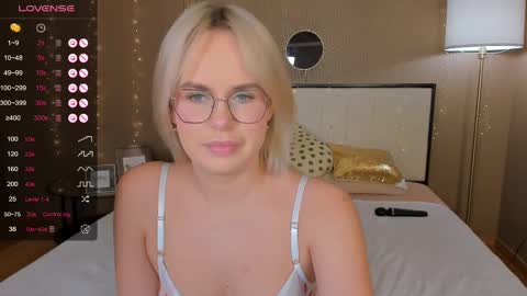 Snapshot of bellatip chatting on February 14, 2025, 1:02 am Bella online show from February 14, 2025, 1:02 am