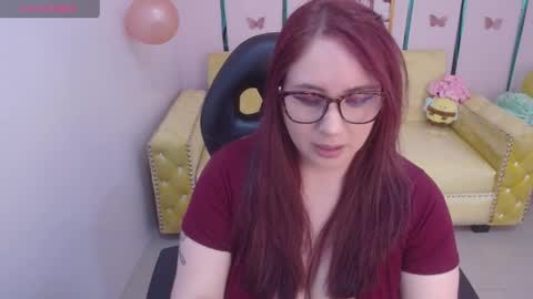 Bella online show from April 21, 2026, 7:06 pm