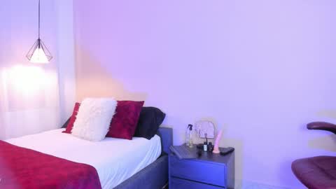 Snapshot of bellawild_ chatting on February 21, 2026, 12:06 pm Bella Wild online show from February 21, 2026, 12:06 pm