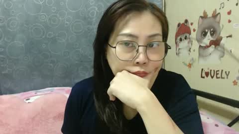 Bella online show from March 8, 2025, 1:14 pm