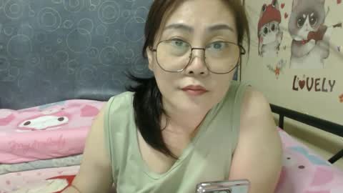 Bella online show from March 10, 2025, 3:41 pm