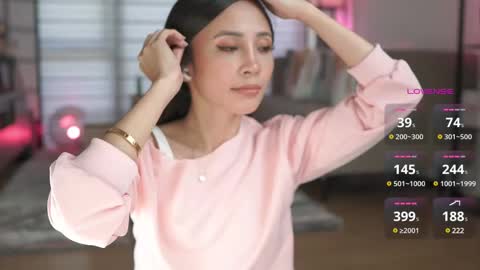 Belle Adrienne  IG  online show from February 13, 2025, 1:29 am