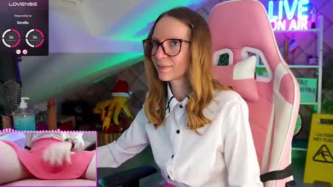 Alice online show from February 10, 2025, 1:44 pm